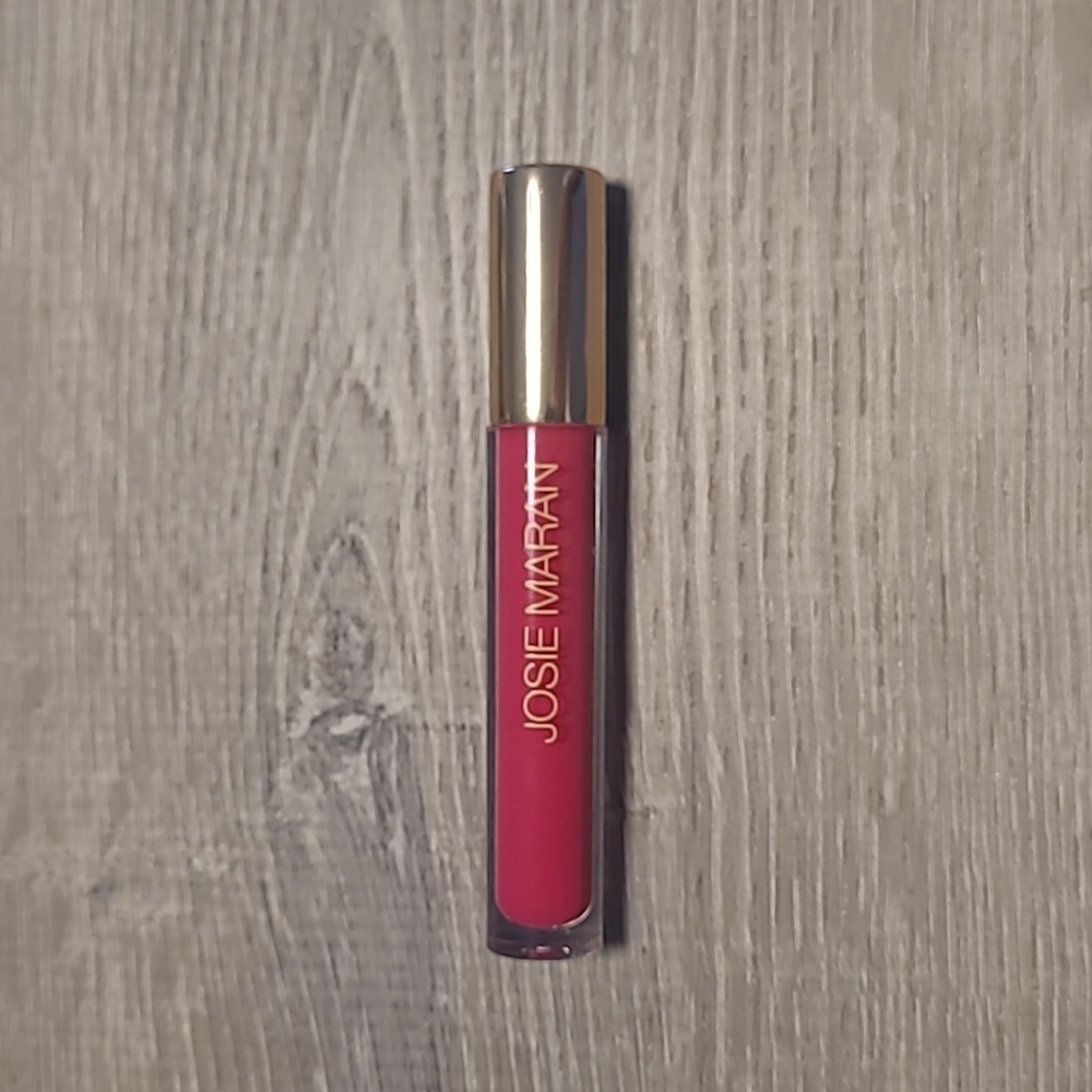 Josie Maran Argan Natural Volume Lipgloss in Playdate + GWP!